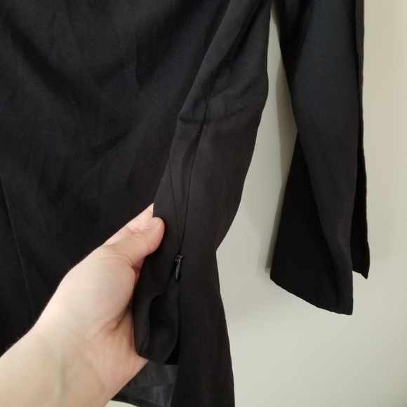 Nwt Do + Be Off Shoulder Open Sleeve Tailored Black Top Size Small - Picture 5 of 7